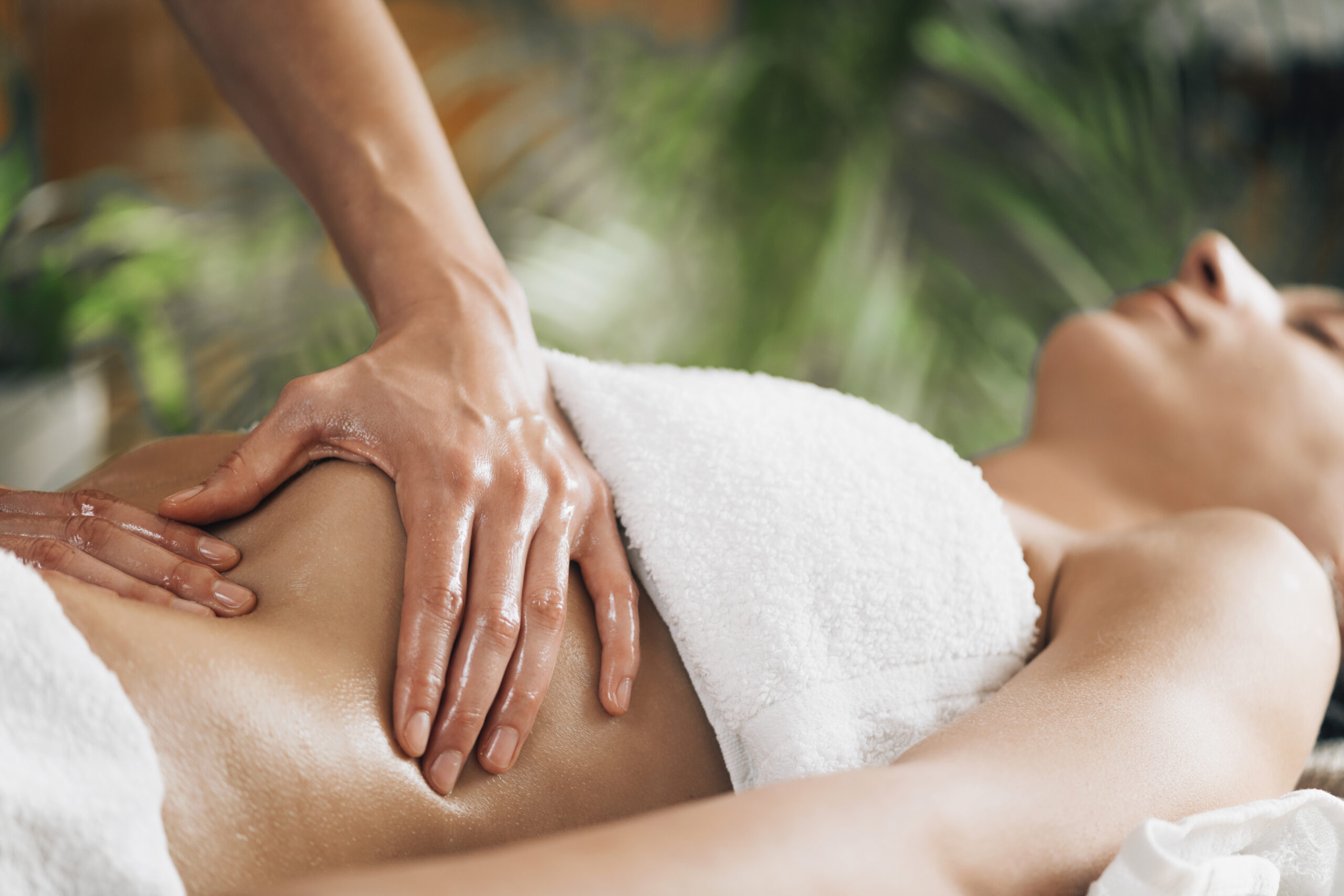 Monika-Klumpp-Heilprakiker-Freudenstadt-Ayurveda-Bauchmassage-Frauenheilkunde-Abhyanga.